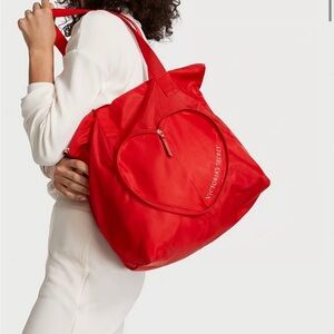 Victoria's Secret*Red Heart Foldable Water Resistant  Large Tote Bag   NWT